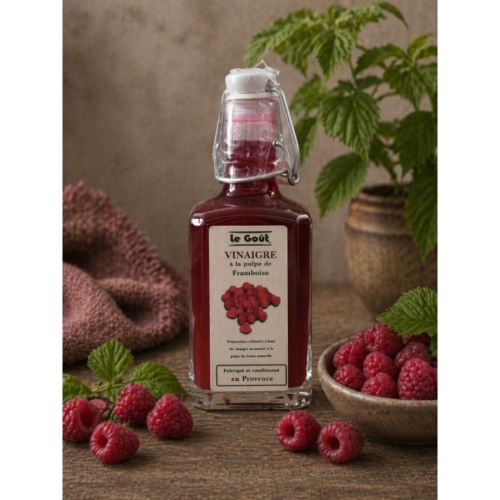 VINAIGRE À LA PULPE DE FRAMBOISE